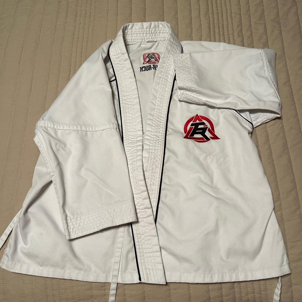 Tiger Rock Youth Uniform size 0/130